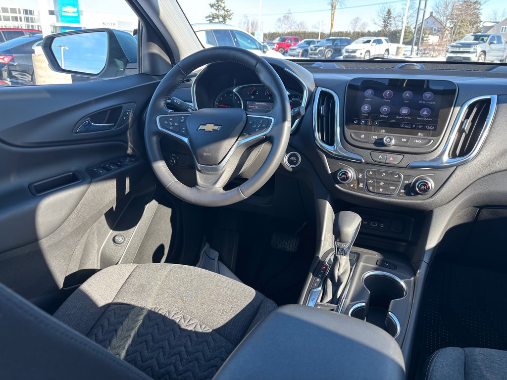 2022 Chevrolet Equinox in Lindsay, Ontario - 10 - w1024h768px