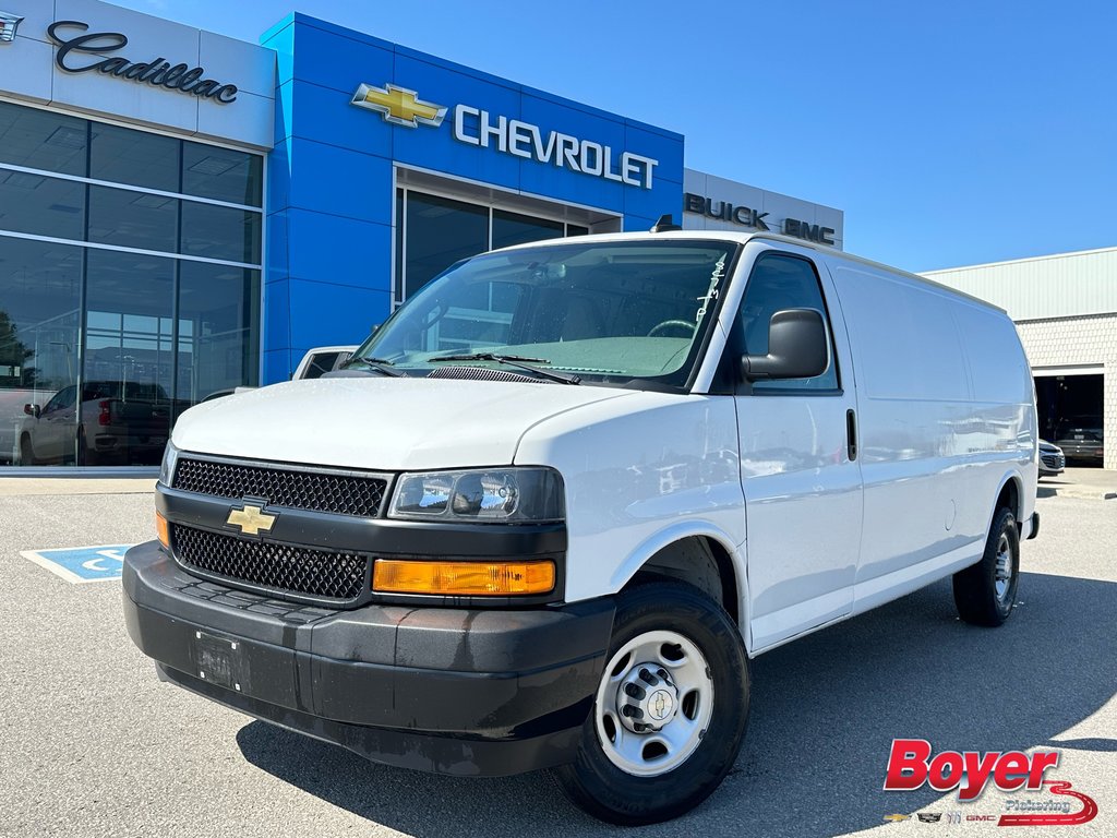 2021 Chevrolet Express Cargo Van in Pickering, Ontario - 1 - w1024h768px