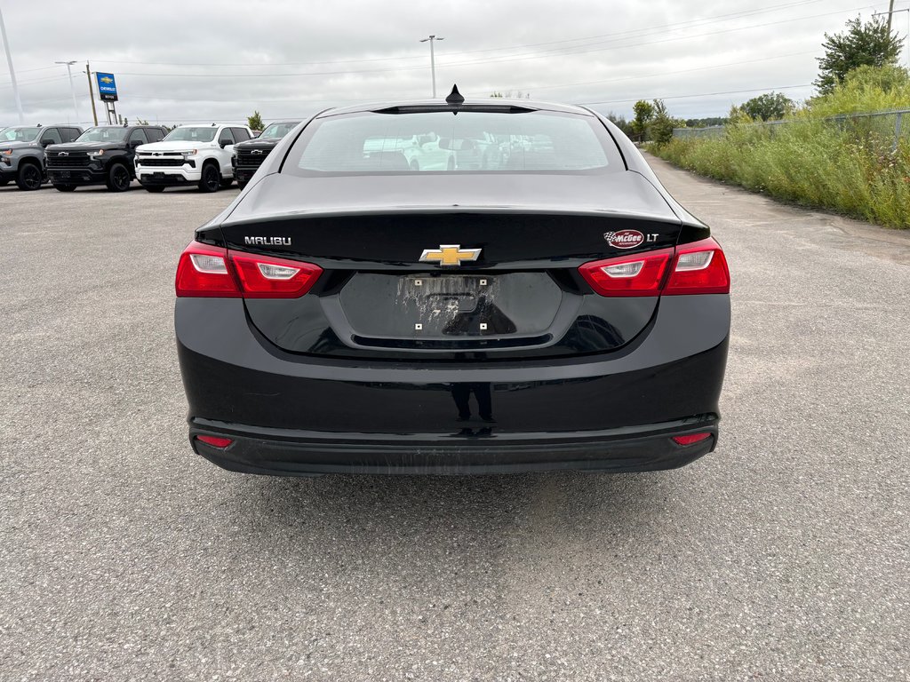 2016 Chevrolet Malibu in Lindsay, Ontario - 7 - w1024h768px