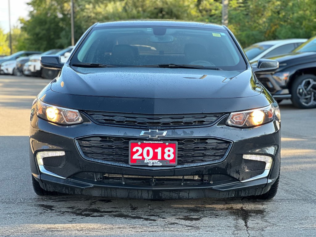 2018 Chevrolet Malibu in Pickering, Ontario - 5 - w1024h768px