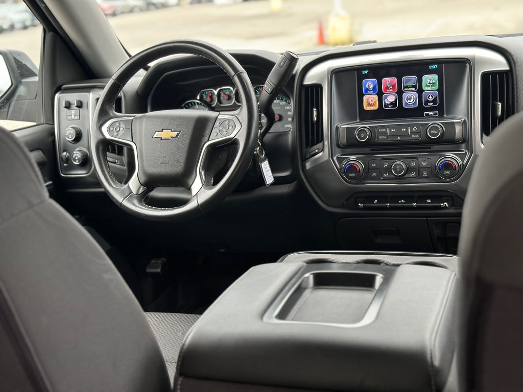 2017 Chevrolet Silverado 1500 in Pickering, Ontario - 9 - w1024h768px