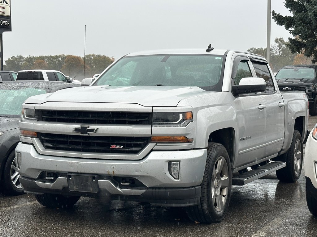 2018 Chevrolet Silverado 1500 in Pickering, Ontario - 1 - w1024h768px