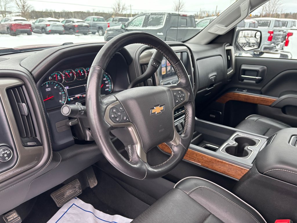 2018 Chevrolet Silverado 1500 in Lindsay, Ontario - 11 - w1024h768px