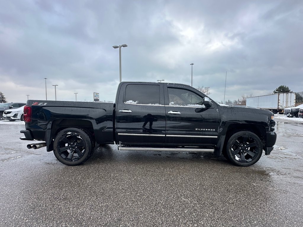 2018 Chevrolet Silverado 1500 in Pickering, Ontario - 6 - w1024h768px