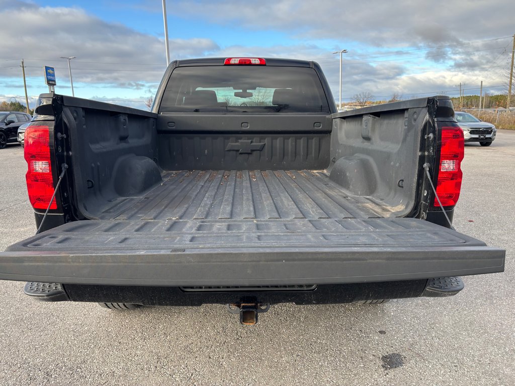 2019 Chevrolet Silverado 1500 in Lindsay, Ontario - 8 - w1024h768px