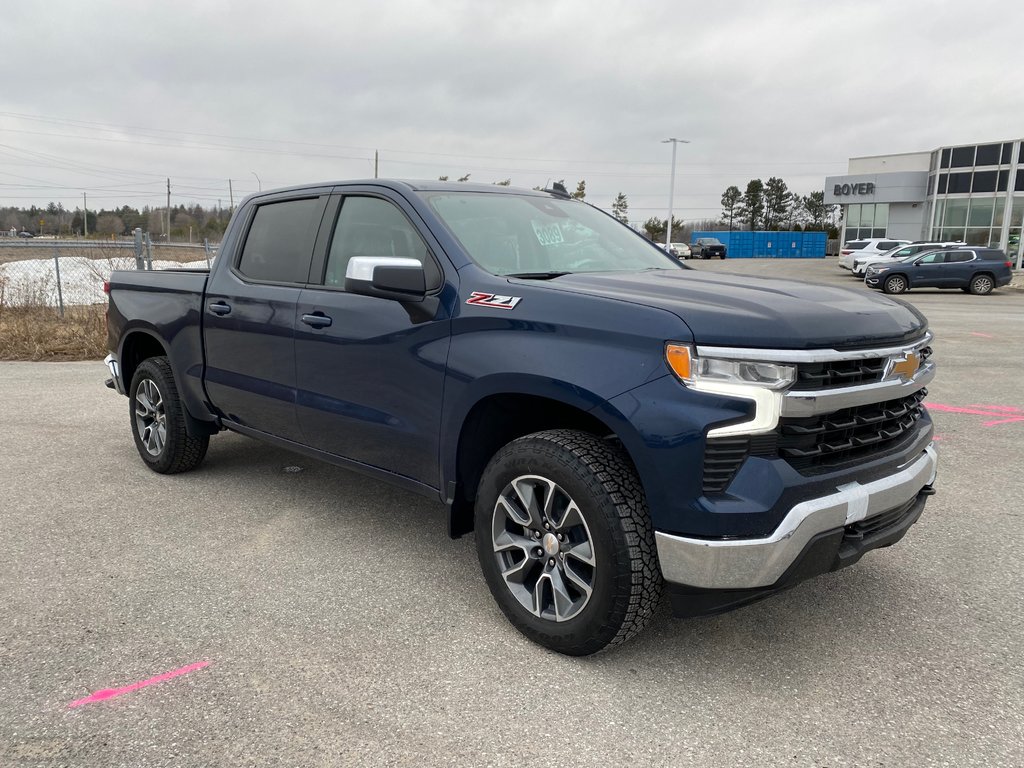 2023 Chevrolet Silverado 1500 in Pickering, Ontario - 2 - w1024h768px