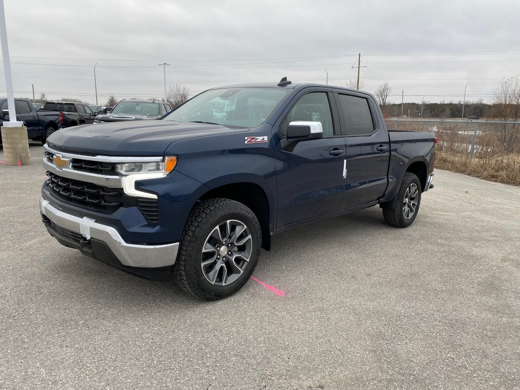 2023 Chevrolet Silverado 1500 in Pickering, Ontario - 1 - w1024h768px