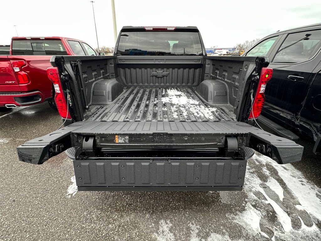 2023 Chevrolet Silverado 1500 in Pickering, Ontario - 26 - w1024h768px