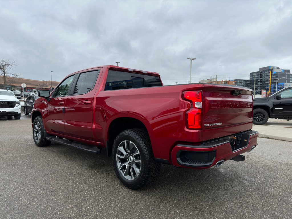 2023 Chevrolet Silverado 1500 in Pickering, Ontario - 3 - w1024h768px