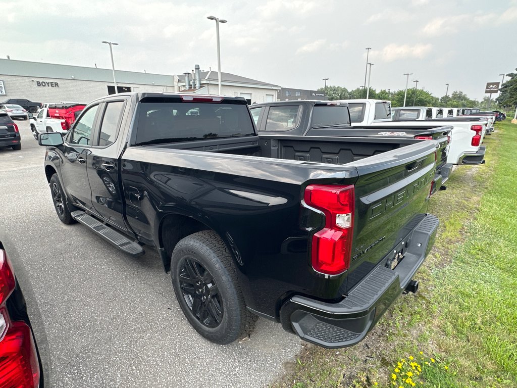 2023 Chevrolet Silverado 1500 in Pickering, Ontario - 2 - w1024h768px