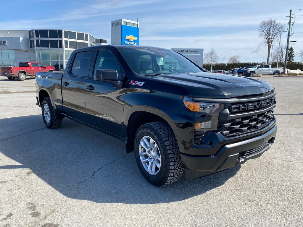 2023 Chevrolet Silverado 1500 in Pickering, Ontario - 5 - w1024h768px