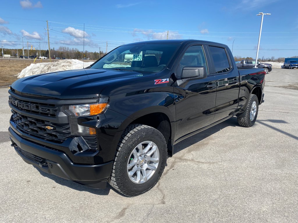 2023 Chevrolet Silverado 1500 in Pickering, Ontario - 1 - w1024h768px