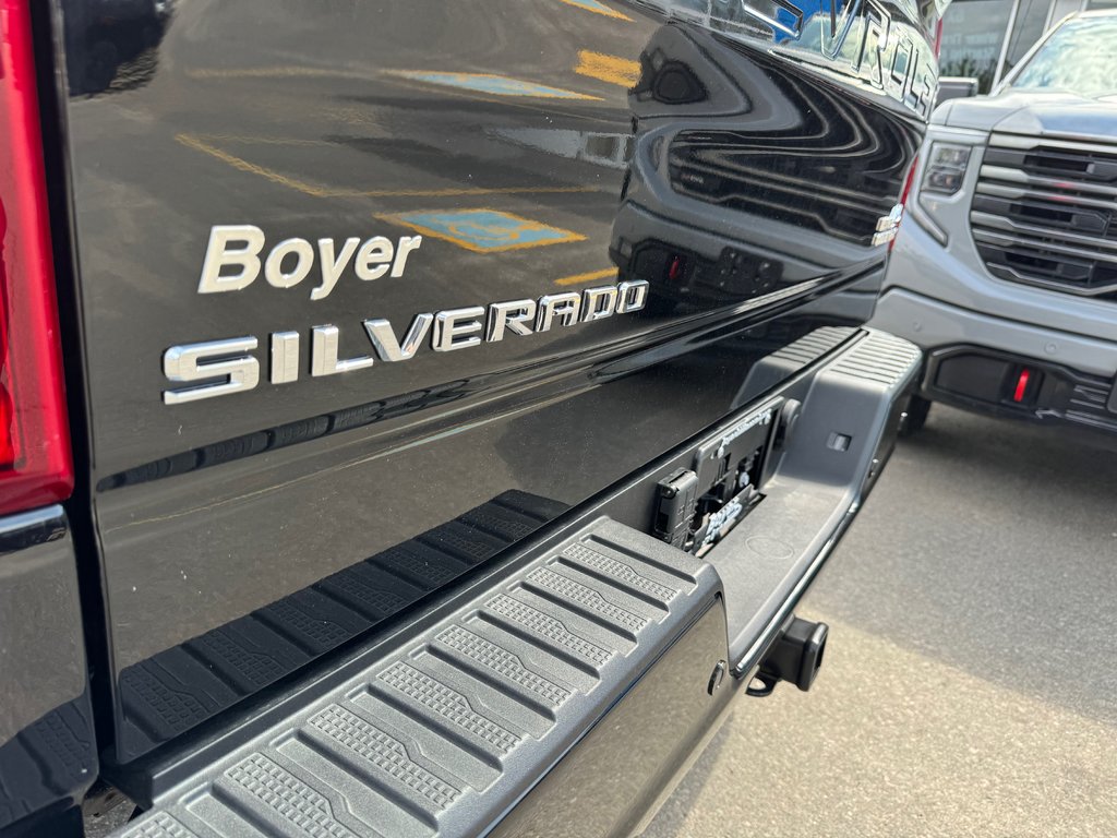 2024 Chevrolet Silverado 1500 in Pickering, Ontario - 7 - w1024h768px
