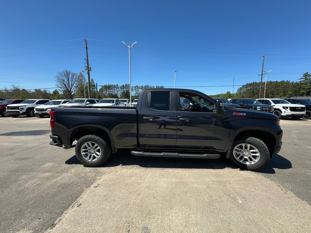 2024 Chevrolet Silverado 1500 in Pickering, Ontario - 7 - w1024h768px