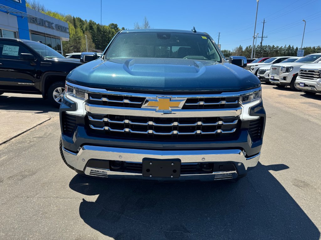 2024 Chevrolet Silverado 1500 in Pickering, Ontario - 2 - w1024h768px