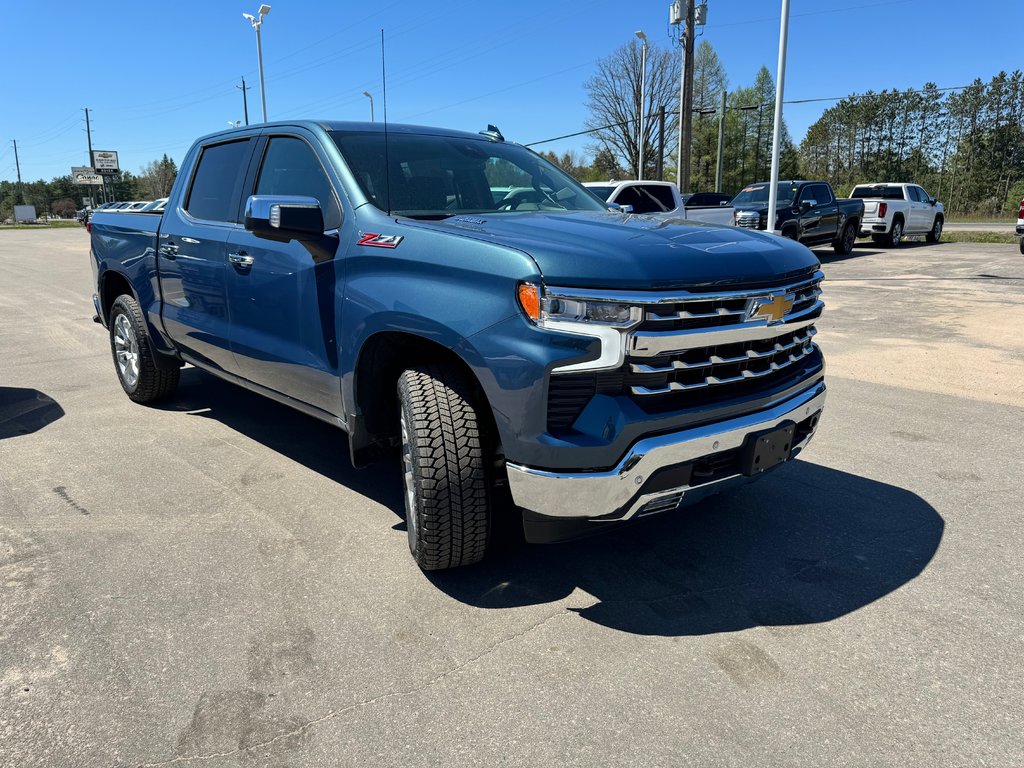 2024 Chevrolet Silverado 1500 in Pickering, Ontario - 3 - w1024h768px