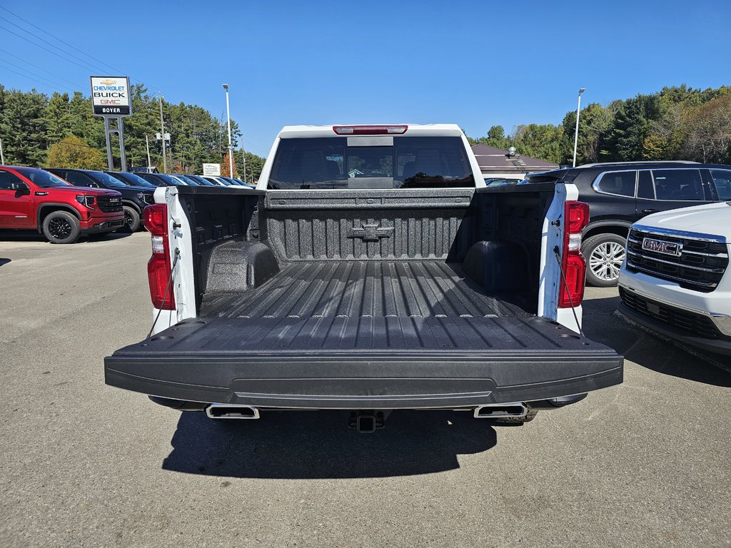 2024 Chevrolet Silverado 1500 in Pickering, Ontario - 4 - w1024h768px