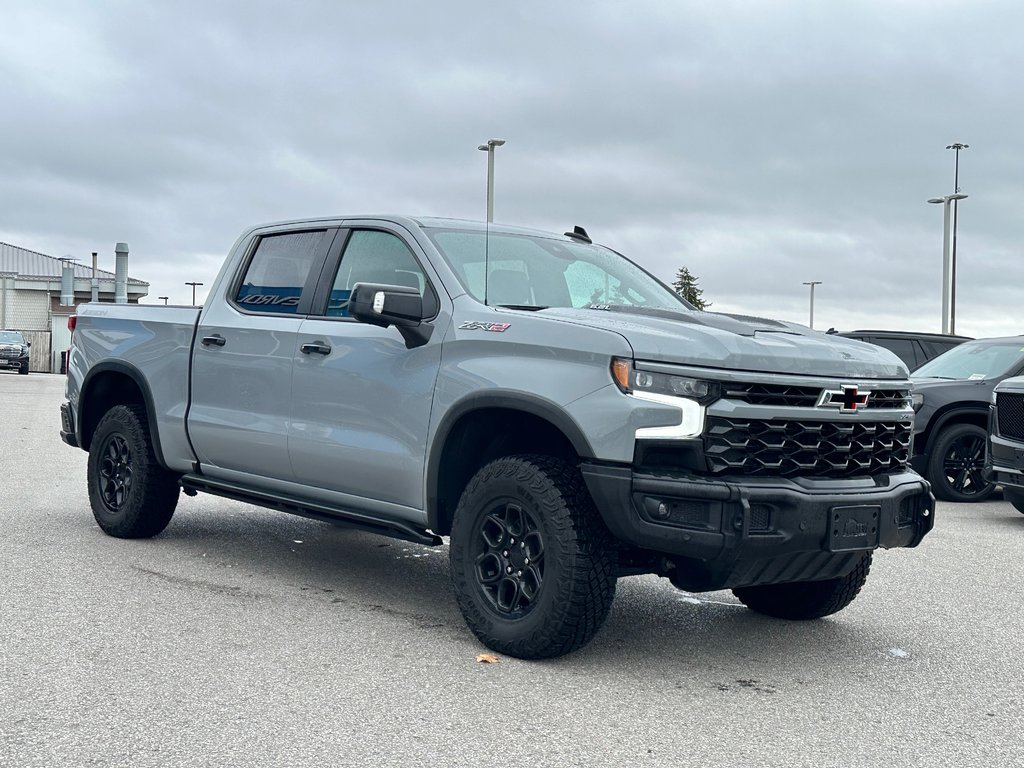 2024 Chevrolet Silverado 1500 in Pickering, Ontario - 7 - w1024h768px