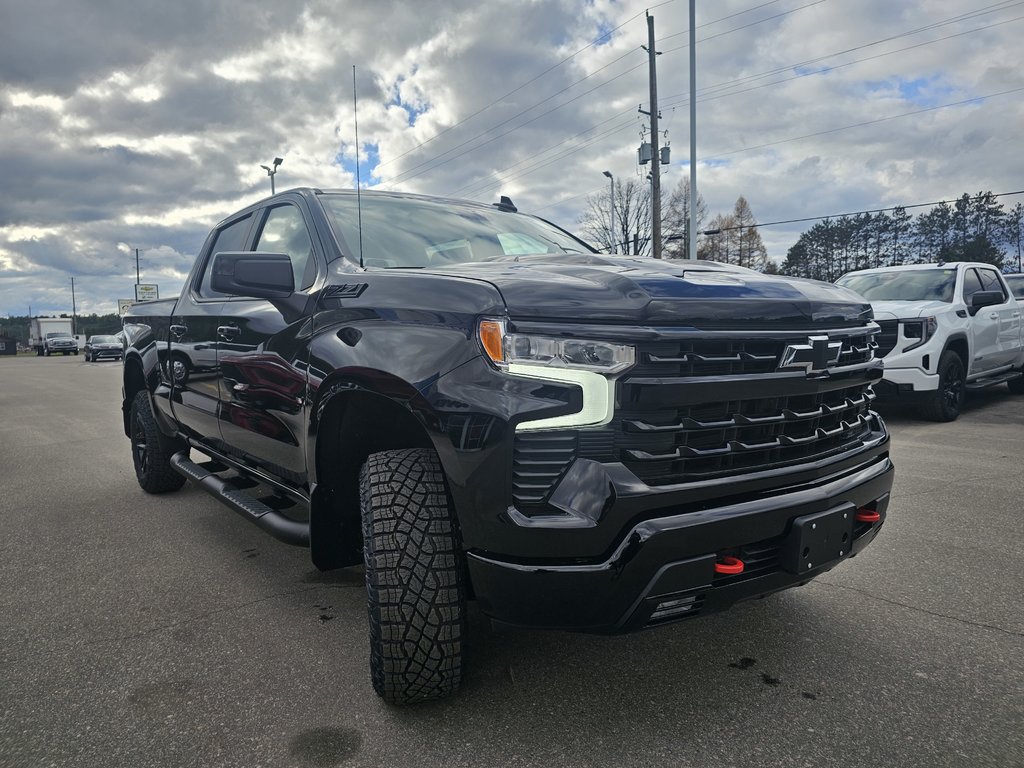 2024 Chevrolet Silverado 1500 in Pickering, Ontario - 3 - w1024h768px