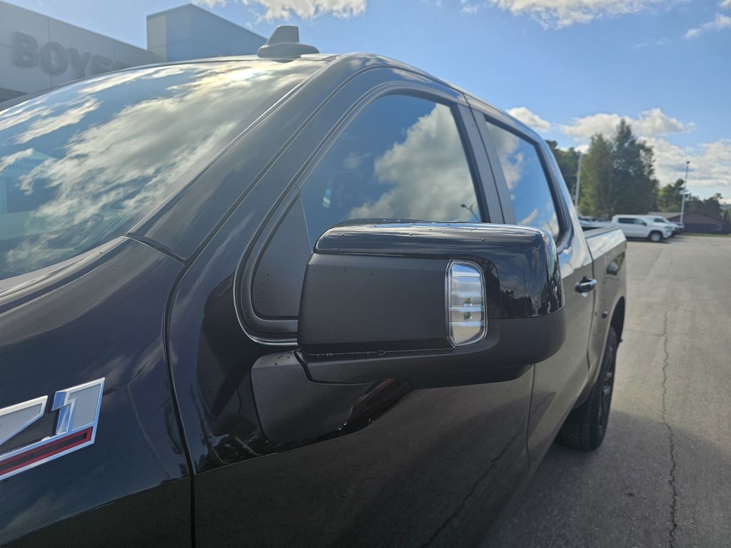 2025 Chevrolet Silverado 1500 in Pickering, Ontario - 10 - w1024h768px