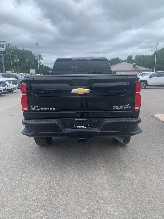 2024 Chevrolet SILVERADO 2500 HD in Pickering, Ontario - 8 - w1024h768px