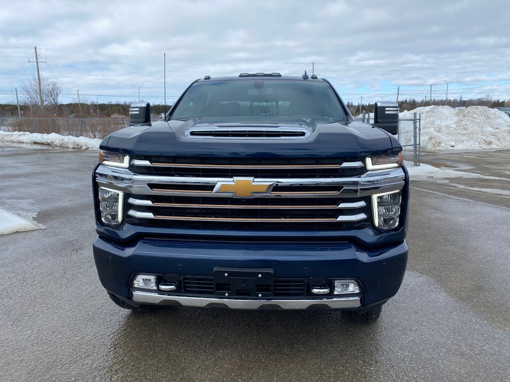 2023 Chevrolet Silverado 2500 in Pickering, Ontario - 2 - w1024h768px