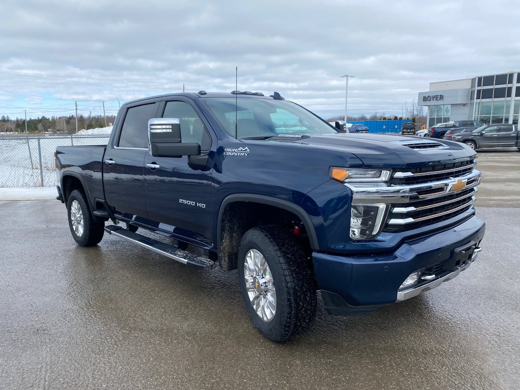 2023 Chevrolet Silverado 2500 in Pickering, Ontario - 3 - w1024h768px