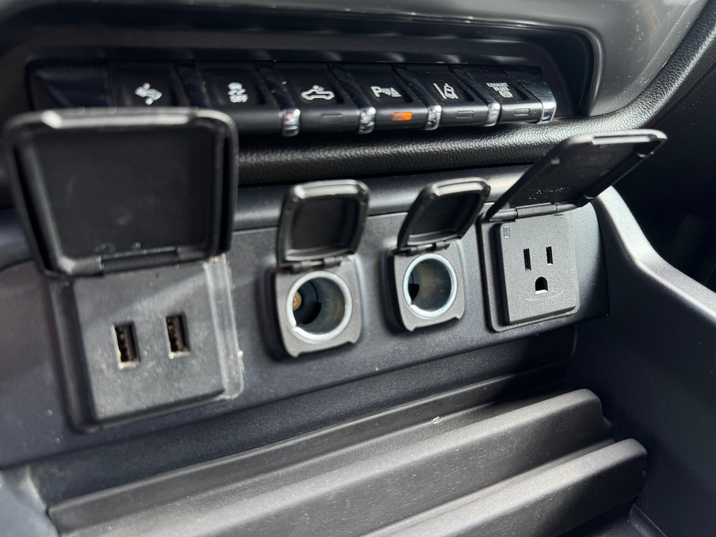 2019 Chevrolet Silverado 2500HD in Bancroft, Ontario - 21 - w1024h768px
