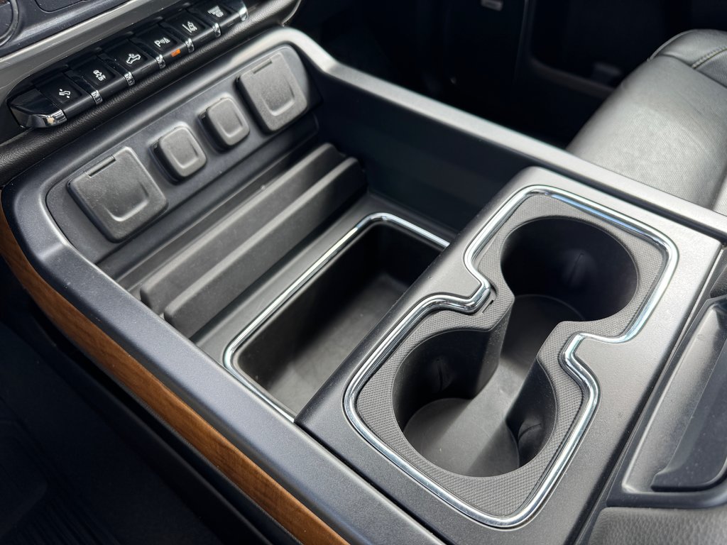 2019 Chevrolet Silverado 2500HD in Bancroft, Ontario - 22 - w1024h768px