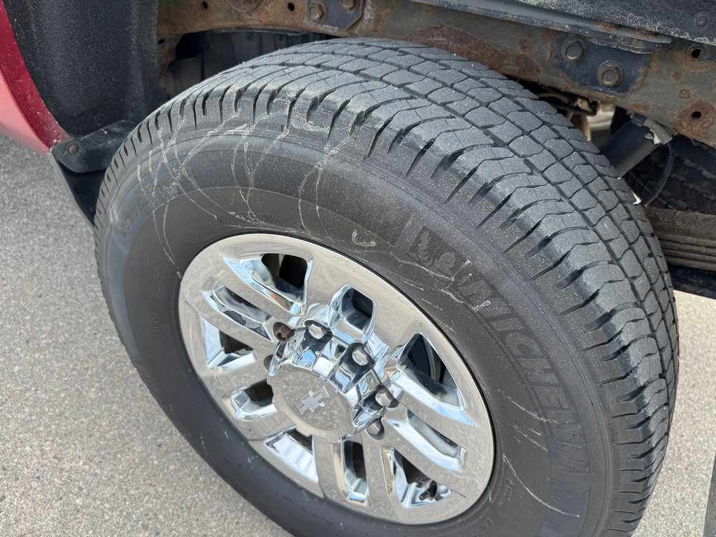 2019 Chevrolet Silverado 2500HD in Bancroft, Ontario - 40 - w1024h768px
