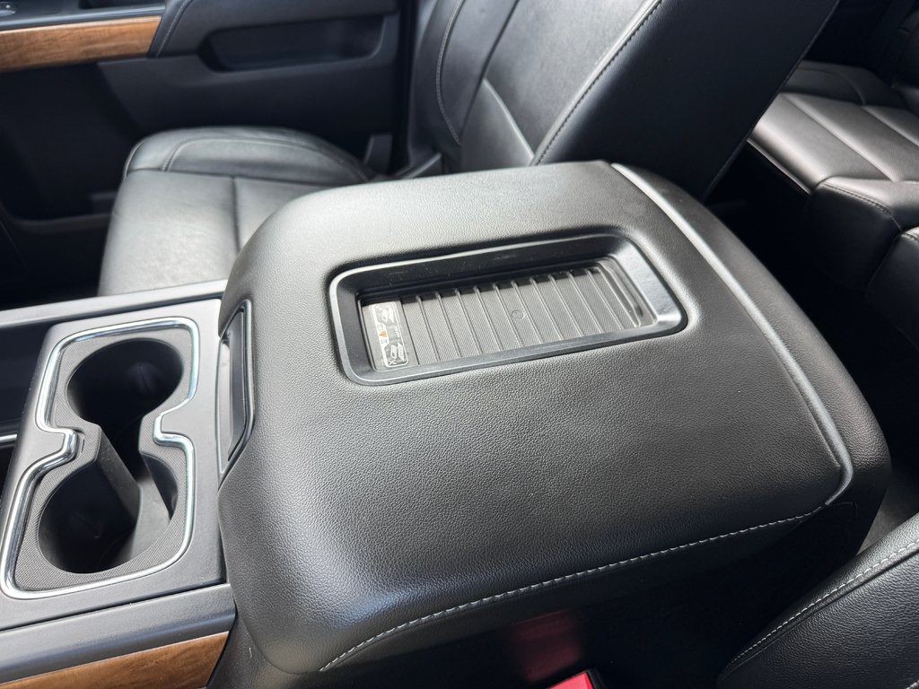 2019 Chevrolet Silverado 2500HD in Bancroft, Ontario - 23 - w1024h768px