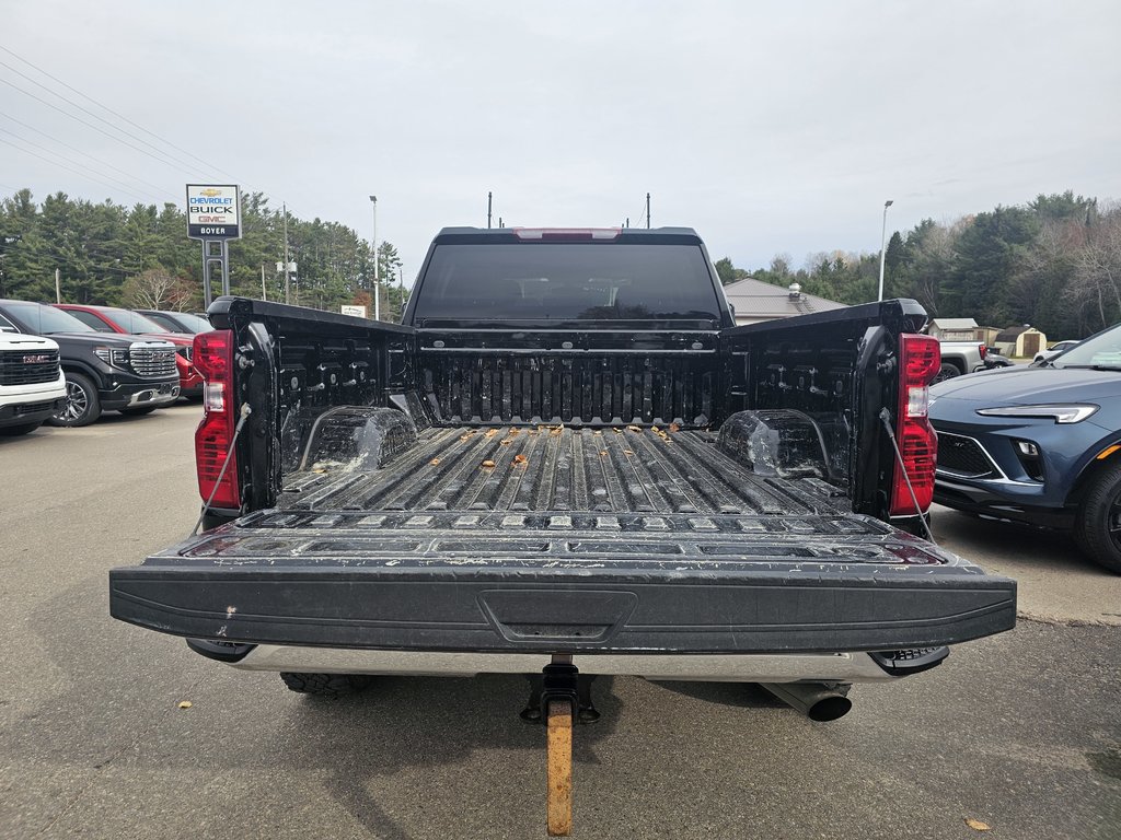 2022 Chevrolet Silverado 2500HD in Pickering, Ontario - 6 - w1024h768px