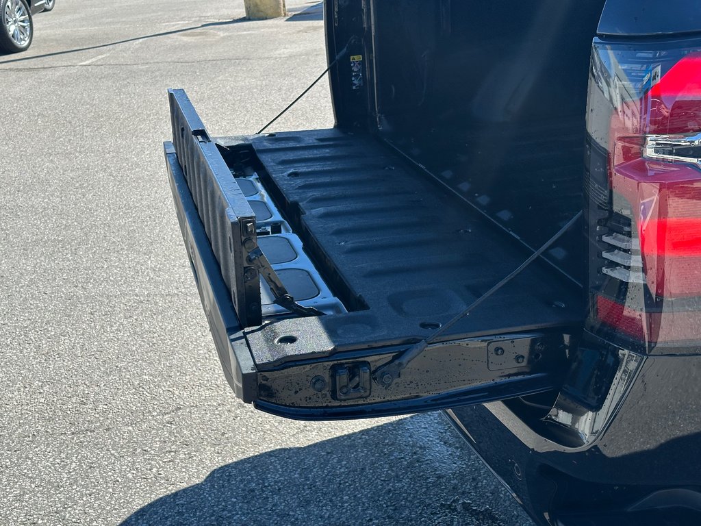 2024 Chevrolet Silverado EV in Pickering, Ontario - 23 - w1024h768px