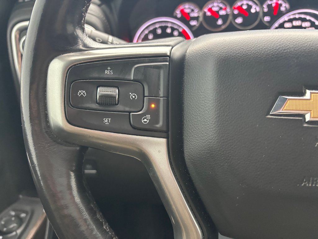 2021 Chevrolet Silverado in Lindsay, Ontario - 17 - w1024h768px