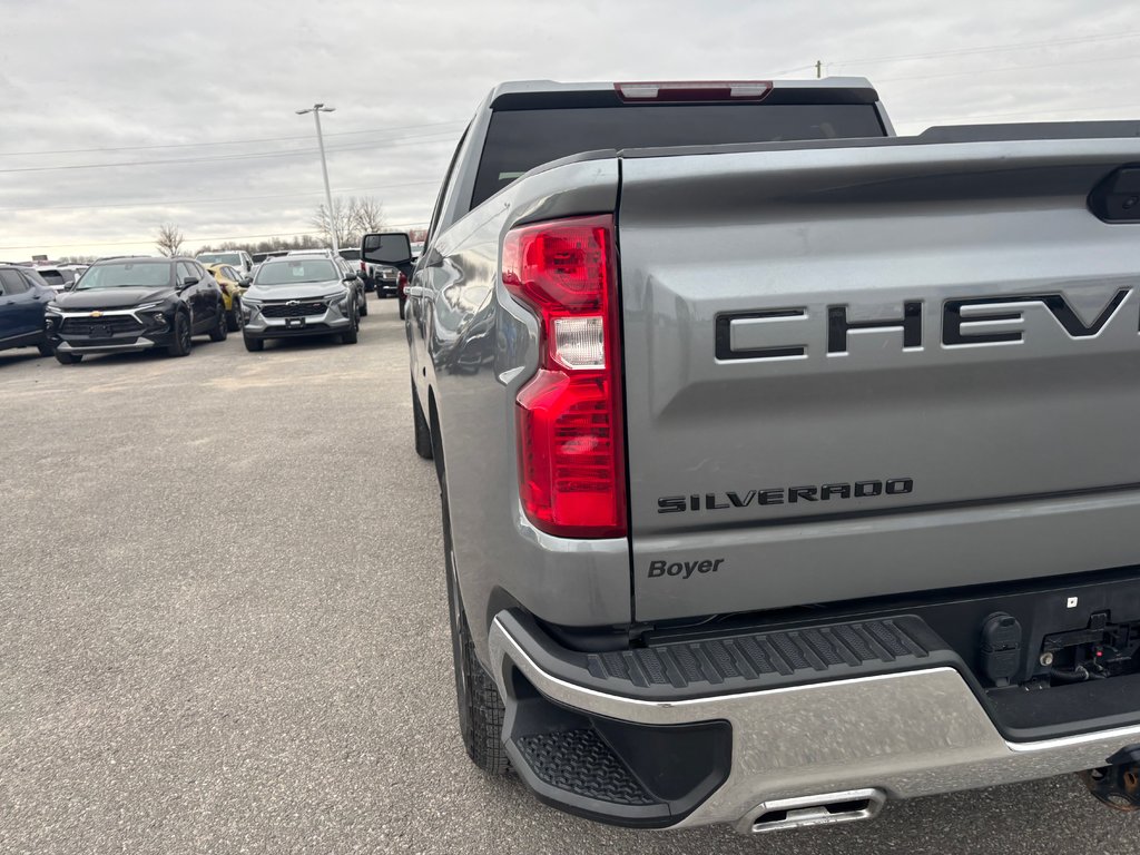 2021 Chevrolet Silverado in Lindsay, Ontario - 6 - w1024h768px