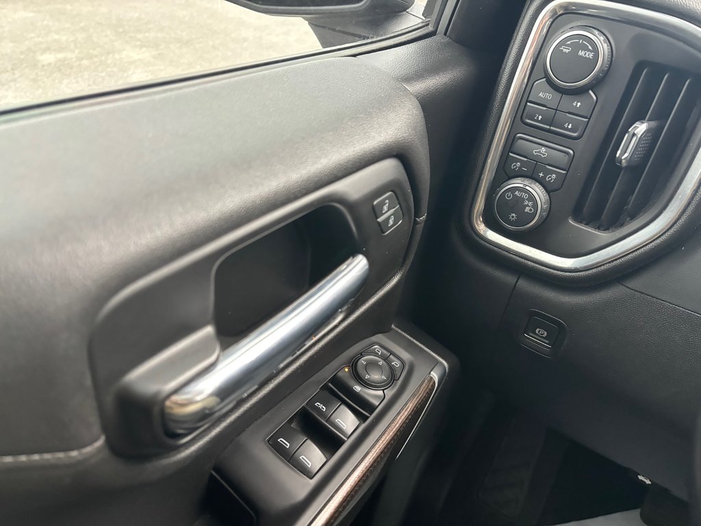 2021 Chevrolet Silverado in Lindsay, Ontario - 20 - w1024h768px