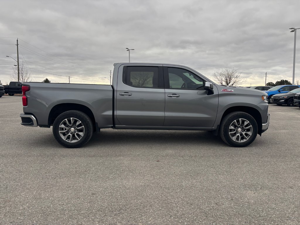 2021 Chevrolet Silverado in Lindsay, Ontario - 9 - w1024h768px