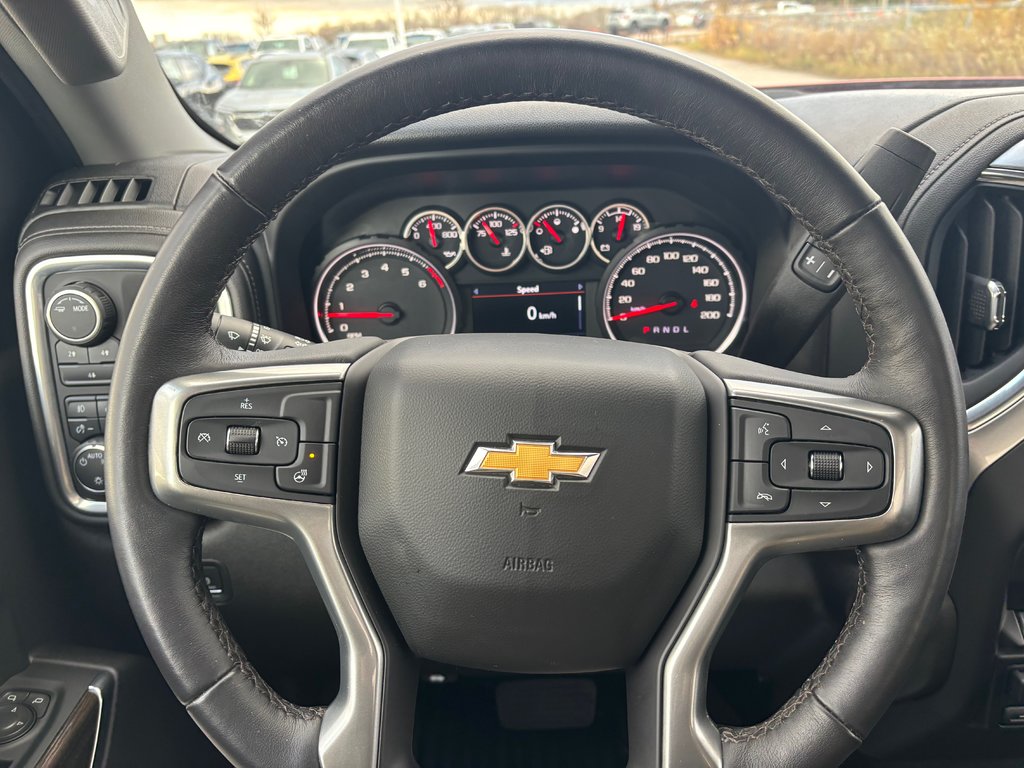 2022 Chevrolet Silverado in Lindsay, Ontario - 15 - w1024h768px