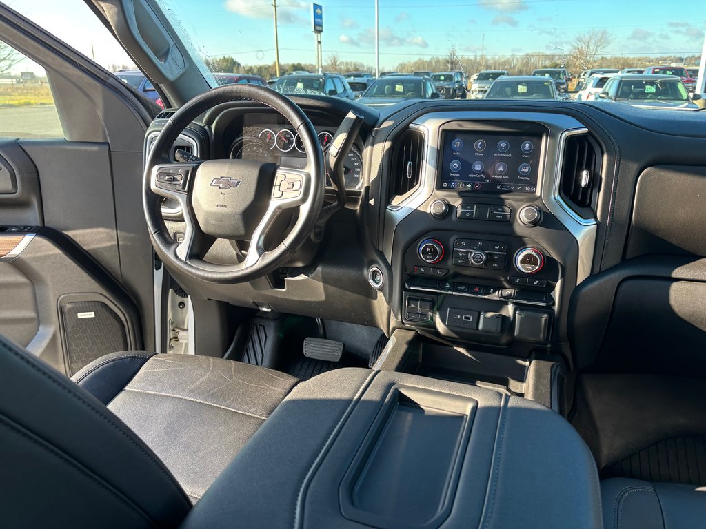 2022 Chevrolet Silverado in Lindsay, Ontario - 10 - w1024h768px