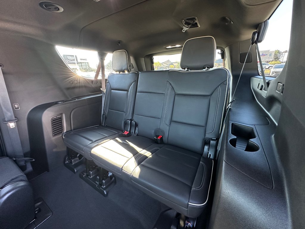 2023  Suburban PREMIER in Pickering, Ontario - 17 - w1024h768px