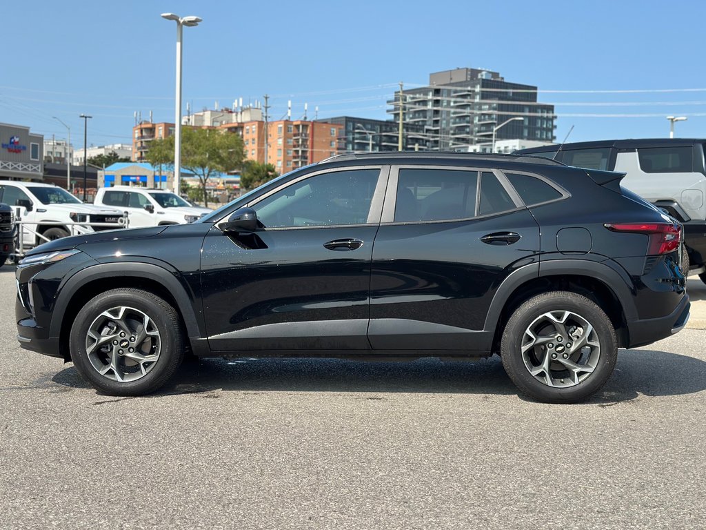 2024 Chevrolet Trax in Pickering, Ontario - 2 - w1024h768px