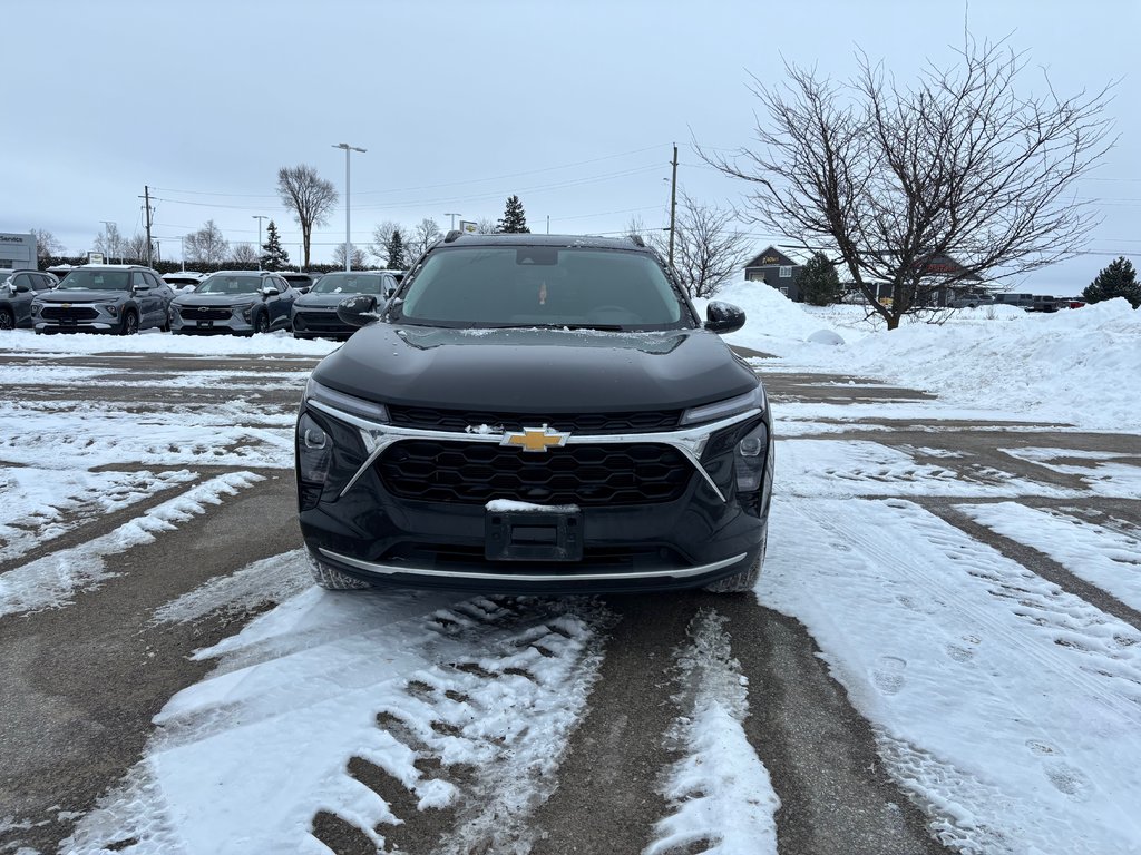 2024 Chevrolet Trax in Lindsay, Ontario - 2 - w1024h768px