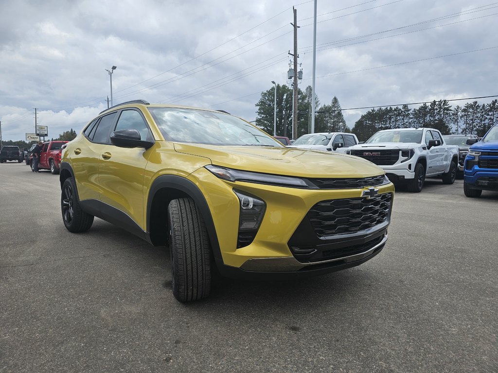 2025 Chevrolet Trax in Pickering, Ontario - 3 - w1024h768px