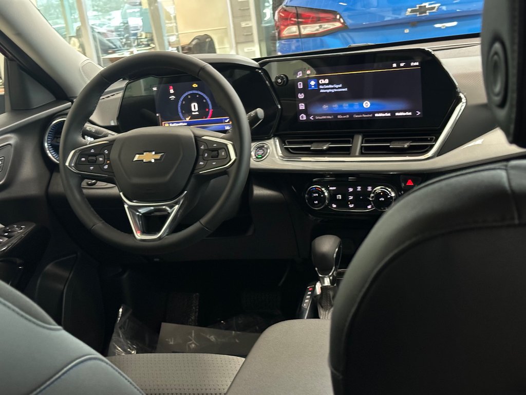 2025 Chevrolet Trax in Pickering, Ontario - 8 - w1024h768px