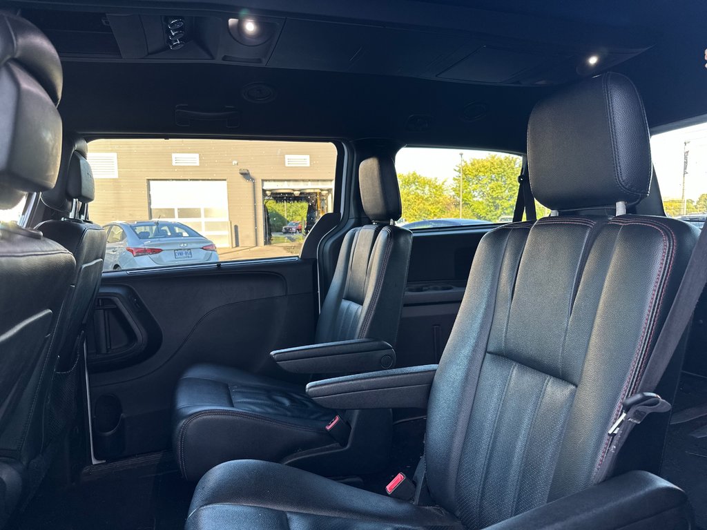 2019 Dodge Grand Caravan in Pickering, Ontario - 11 - w1024h768px