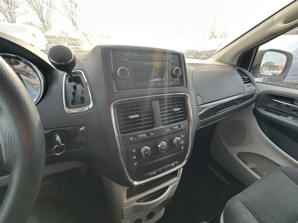 2017 Dodge Grand Caravan in Pickering, Ontario - 5 - w1024h768px