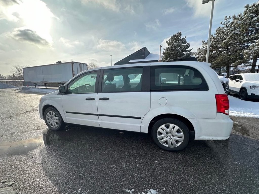 2017 Dodge Grand Caravan in Pickering, Ontario - 2 - w1024h768px