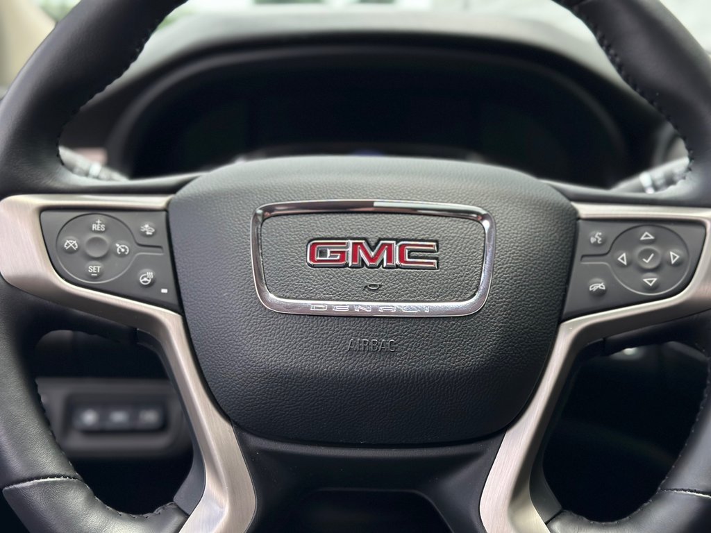 2021 GMC Acadia in Pickering, Ontario - 8 - w1024h768px