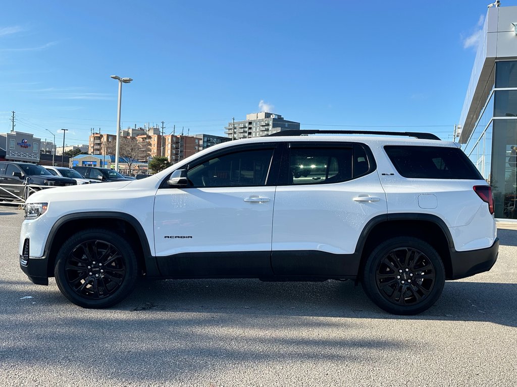 2023 GMC Acadia in Pickering, Ontario - 2 - w1024h768px