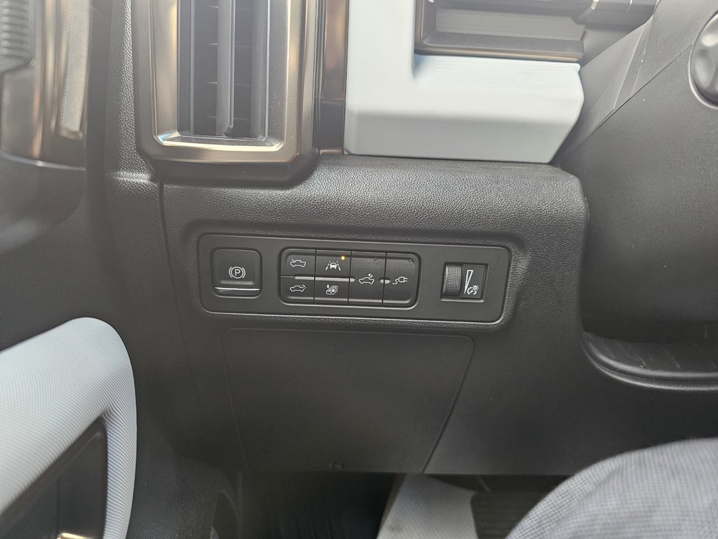 2024 GMC HUMMER EV Pickup in Pickering, Ontario - 15 - w1024h768px